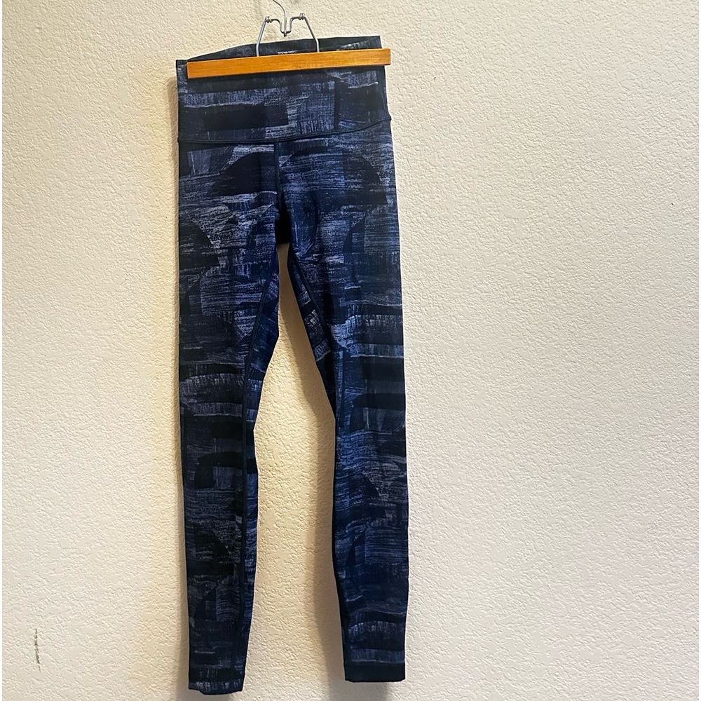 Lululemon blue print leggings
